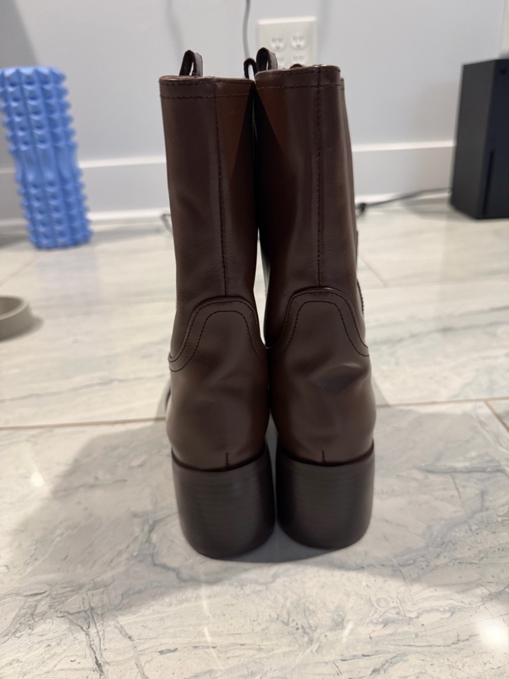 Classic Brown Leather Mid-Calf Boots - Picture 5 of 8